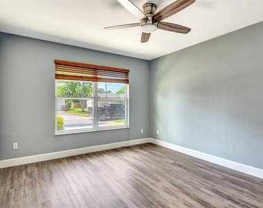 781 Little Pine Drive - Photo Thumbnail 18