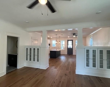 2204 N Central Avenue - Photo Thumbnail 9