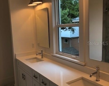 2204 N Central Avenue - Photo Thumbnail 11