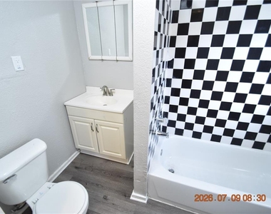 1908 E 15th Avenue - Photo Thumbnail 19