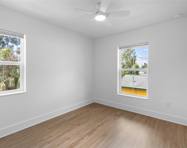 505 43rd Street S - Photo Thumbnail 5