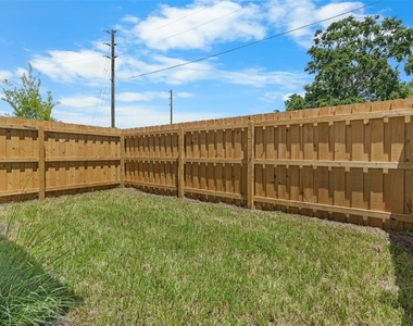 505 43rd Street S - Photo Thumbnail 17