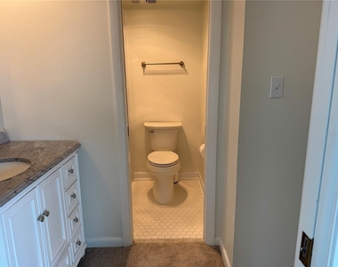 2611 Bayshore Boulevard - Photo Thumbnail 11