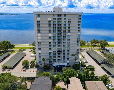 2611 Bayshore Boulevard - Photo Thumbnail 58