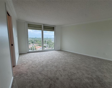 2611 Bayshore Boulevard - Photo Thumbnail 25