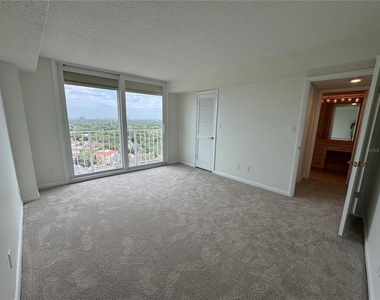 2611 Bayshore Boulevard - Photo Thumbnail 35