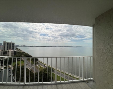 2611 Bayshore Boulevard - Photo Thumbnail 40