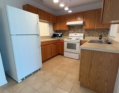 1324 Kelridge Place - Photo Thumbnail 7