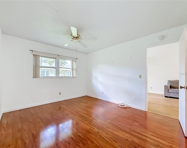 2465 Northside Dr - Photo Thumbnail 11