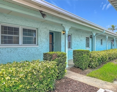 2465 Northside Dr - Photo Thumbnail 1