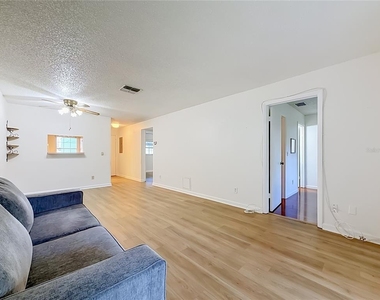 2465 Northside Dr - Photo Thumbnail 8