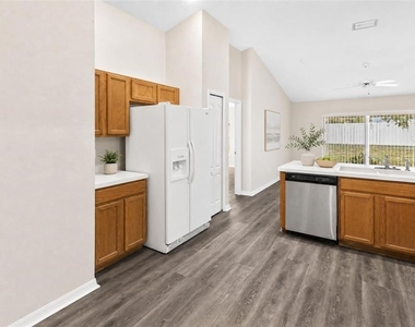 11111 Lakeside Vista Drive - Photo Thumbnail 5