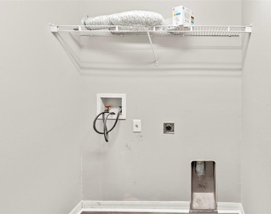 11111 Lakeside Vista Drive - Photo Thumbnail 32