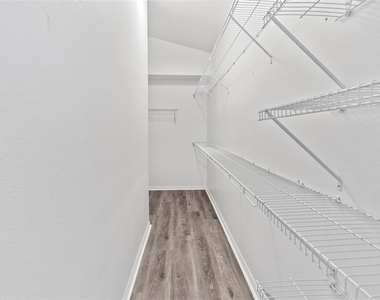 11111 Lakeside Vista Drive - Photo Thumbnail 46