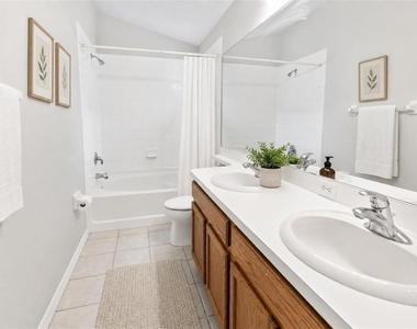 11111 Lakeside Vista Drive - Photo Thumbnail 10