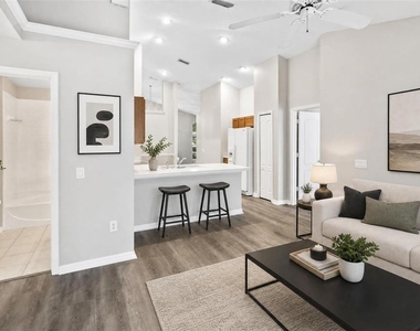 11111 Lakeside Vista Drive - Photo Thumbnail 8