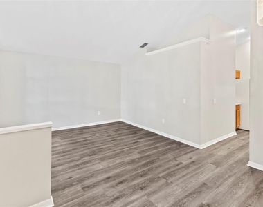 11111 Lakeside Vista Drive - Photo Thumbnail 25