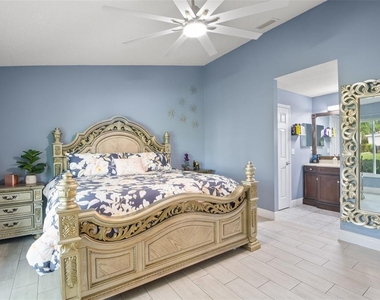 713 Manchester Woods Drive - Photo Thumbnail 23