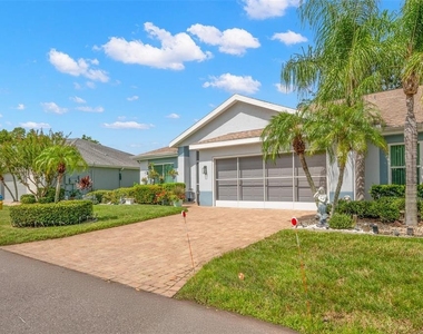 713 Manchester Woods Drive - Photo Thumbnail 2