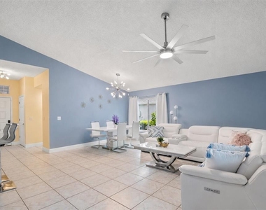713 Manchester Woods Drive - Photo Thumbnail 9