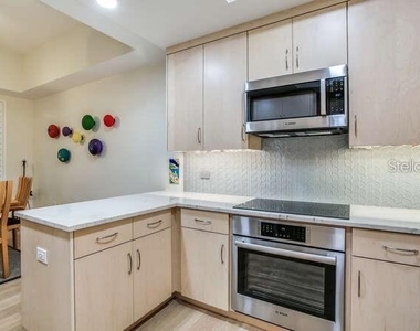 450 Knights Run Avenue - Photo Thumbnail 9