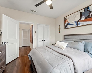 4221 W Spruce Street - Photo Thumbnail 14
