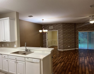 17451 Hugh Lane - Photo Thumbnail 2