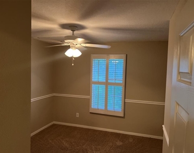 17451 Hugh Lane - Photo Thumbnail 8