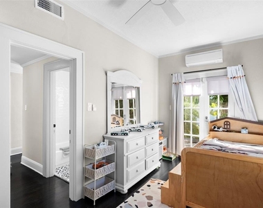 2943 W Bayshore Court - Photo Thumbnail 36