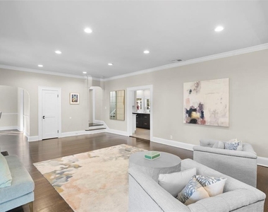2943 W Bayshore Court - Photo Thumbnail 9