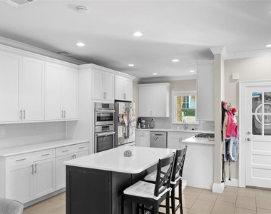 2943 W Bayshore Court - Photo Thumbnail 18
