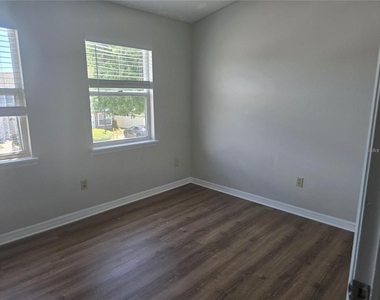 8713 Liberty Place - Photo Thumbnail 15