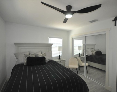 1319 S 56th Street - Photo Thumbnail 12