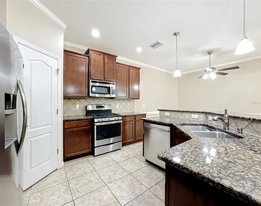 7434 Surrey Pines Drive - Photo Thumbnail 13