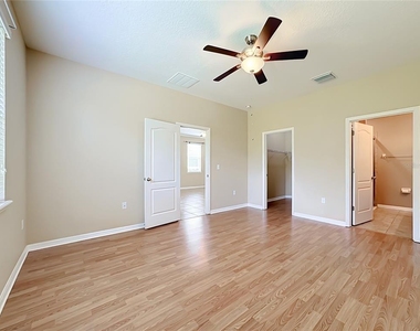 7434 Surrey Pines Drive - Photo Thumbnail 15