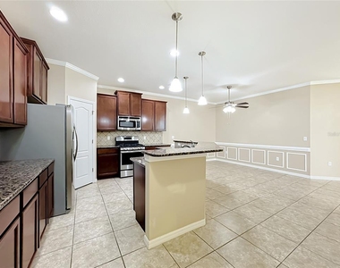 7434 Surrey Pines Drive - Photo Thumbnail 14