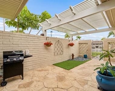 392 Boca Ciega Point Boulevard N - Photo Thumbnail 7