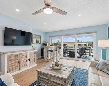 392 Boca Ciega Point Boulevard N - Photo Thumbnail 13