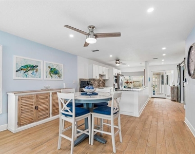 392 Boca Ciega Point Boulevard N - Photo Thumbnail 12