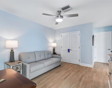 392 Boca Ciega Point Boulevard N - Photo Thumbnail 27