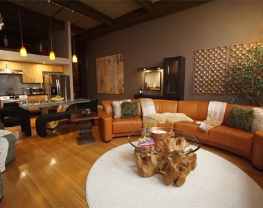 1501 W Horatio Street - Photo Thumbnail 13