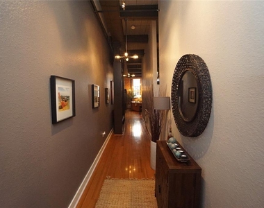 1501 W Horatio Street - Photo Thumbnail 4