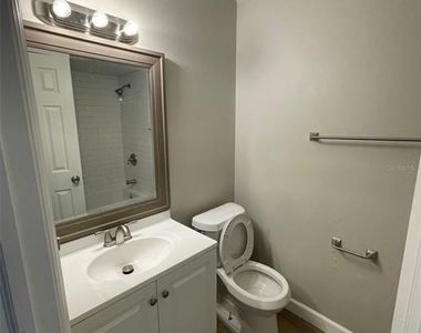 511 Duchess Court - Photo Thumbnail 6