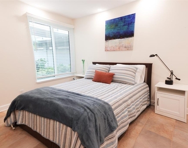 6295 Bahia Del Mar Circle - Photo Thumbnail 29