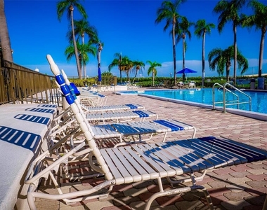 6295 Bahia Del Mar Circle - Photo Thumbnail 38