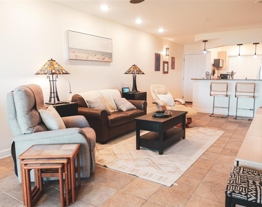 6295 Bahia Del Mar Circle - Photo Thumbnail 15