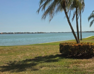 6295 Bahia Del Mar Circle - Photo Thumbnail 41