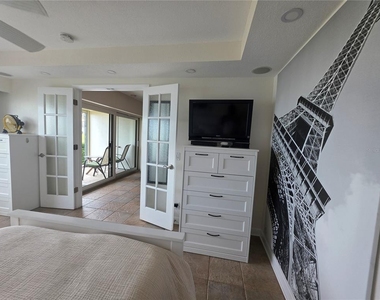 6295 Bahia Del Mar Circle - Photo Thumbnail 22