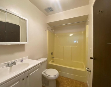 301 Woodrow Avenue - Photo Thumbnail 10