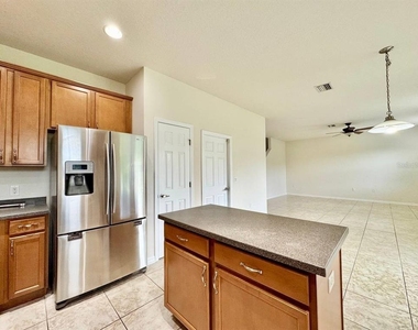 9614 Oak Glade Avenue - Photo Thumbnail 16